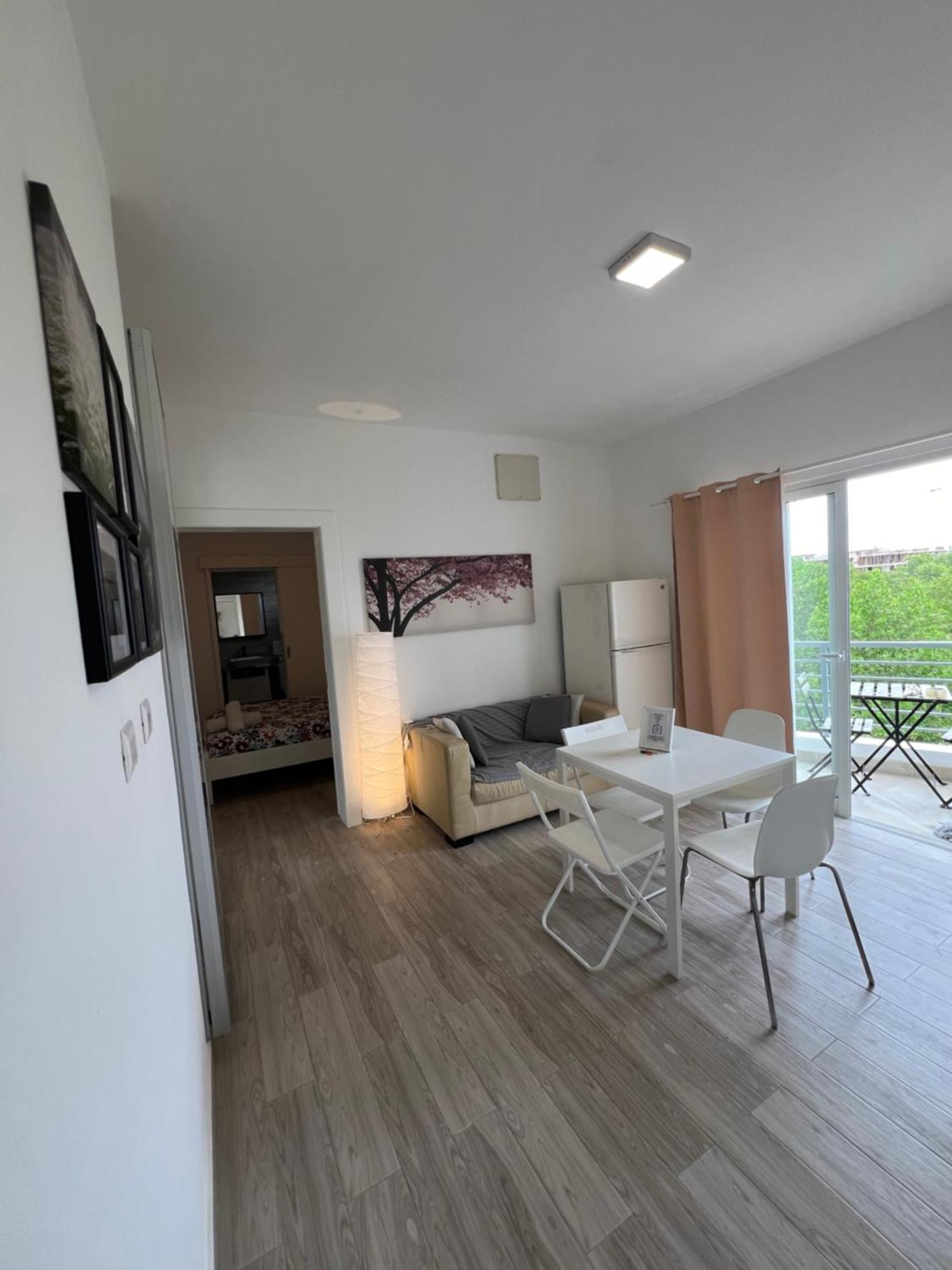 One Suite Beach Club Appartment ปุนตากานา ภายนอก รูปภาพ